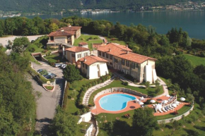 Отель Romantik Hotel Relais Mirabella Iseo  Изео